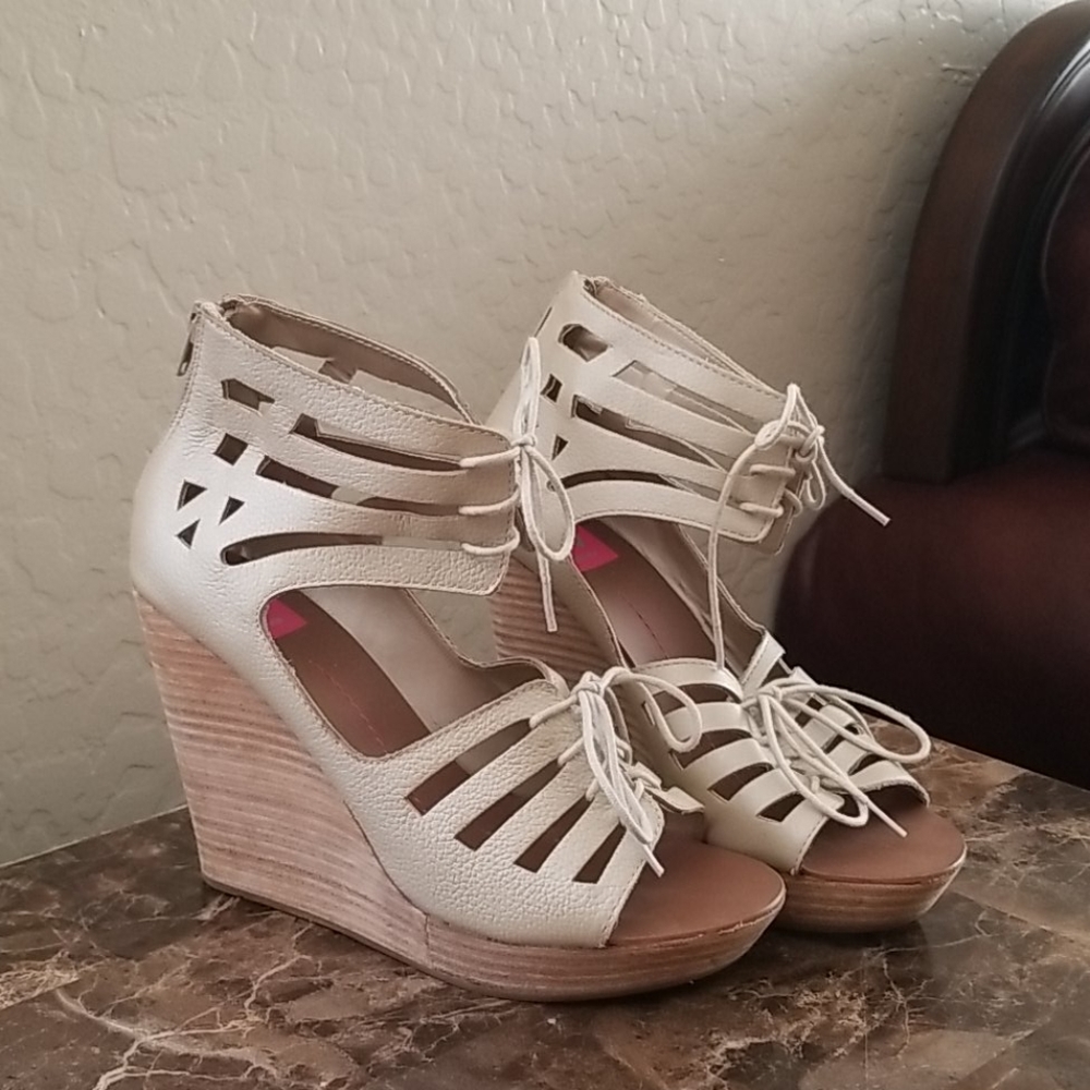Wedge sandles